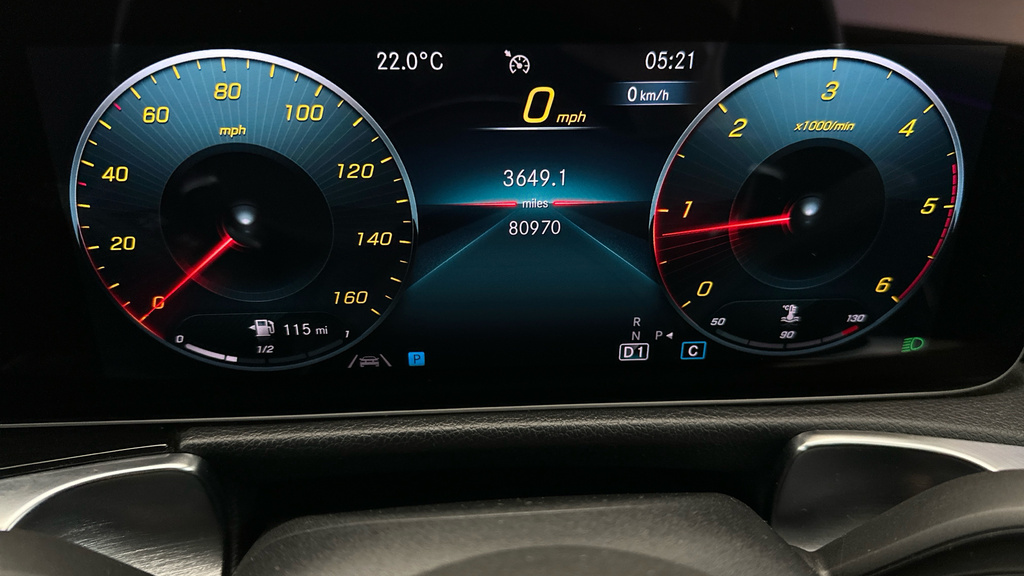 Mercedes-Benz GLB Class Glb 220 Amg Line Premium D 4Matic White #25