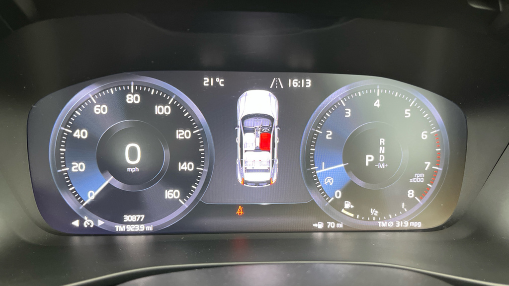 Volvo XC40 T3 Momentum Pro Front Parking Sensors Black #22