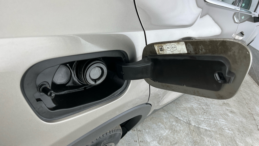 Volvo XC40 T3 Momentum Pro Front Parking Sensors Black #30