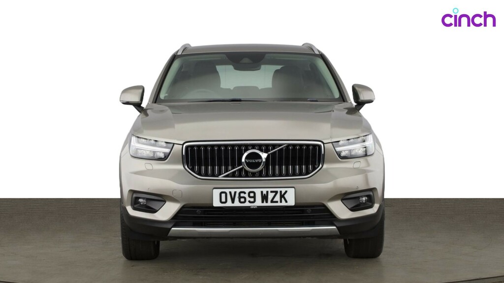 Volvo XC40 T3 Momentum Pro Front Parking Sensors Black #8