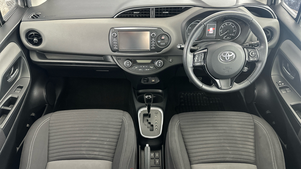 Toyota Yaris Brown #15