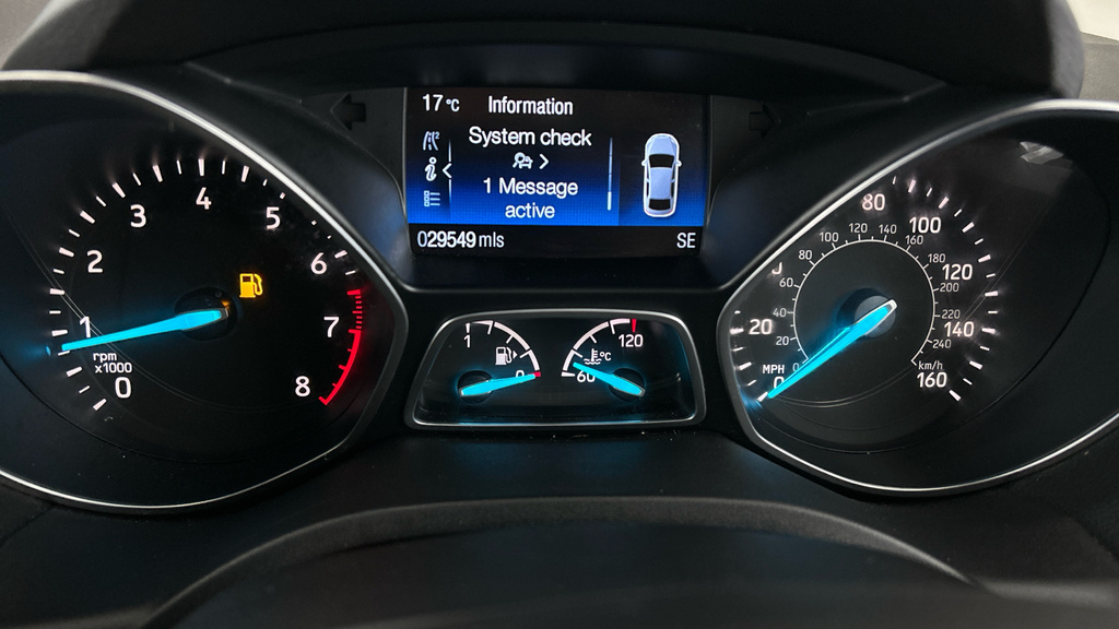 Ford Kuga 1.5 Tdci St-line X 2Wd Grey #23