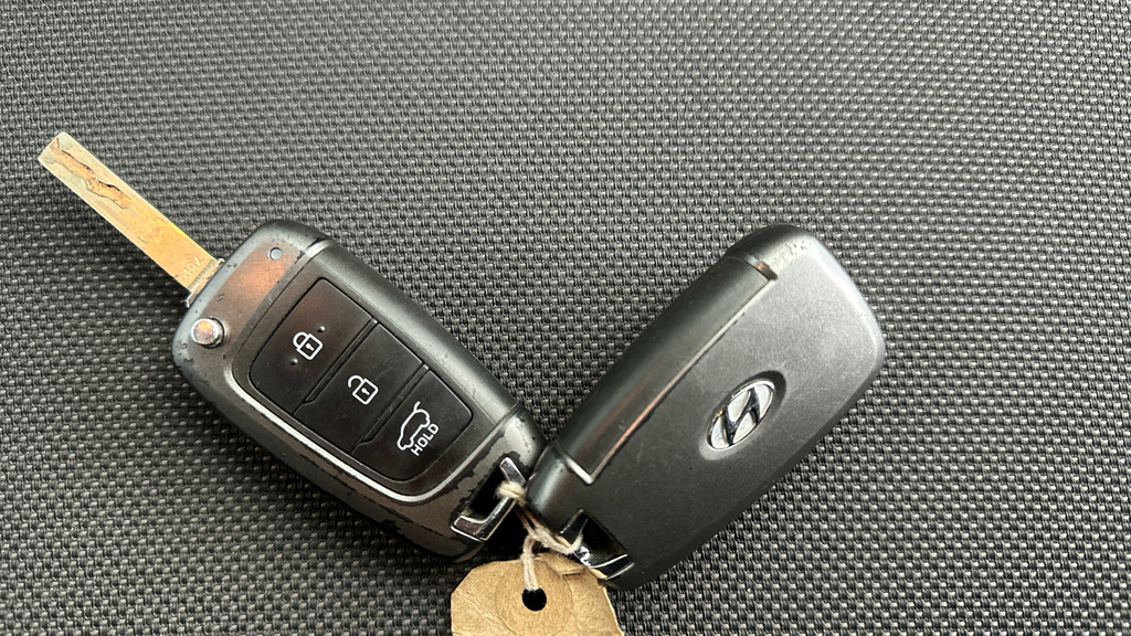 Hyundai Kona Premium Grey #12