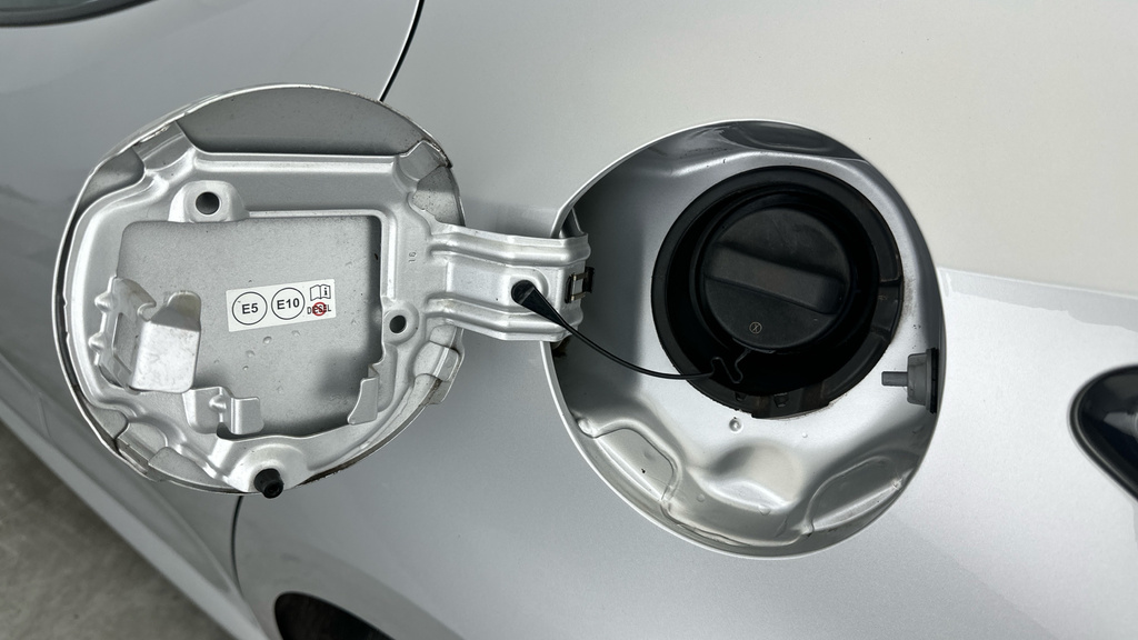 Toyota Corolla 1.8 Hybrid Icon Tech Cvt Black #30