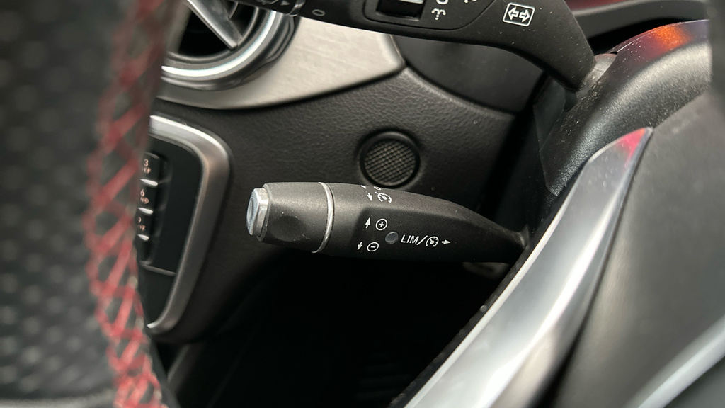 Mercedes-Benz GLA Class Gla 200D Sport Blue #14