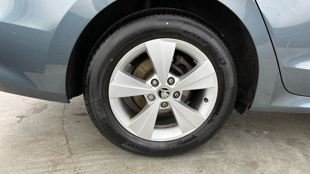 Skoda Octavia 1.5 Tsi Se L Dsg Grey #21