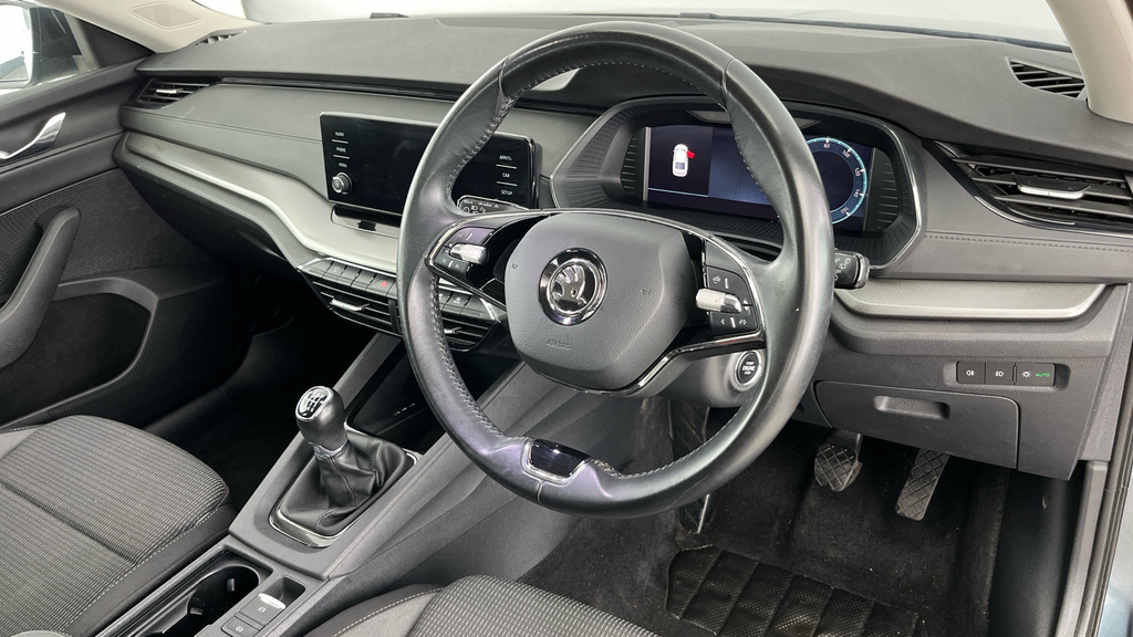 Skoda Octavia 1.5 Tsi Se L Dsg Grey #9