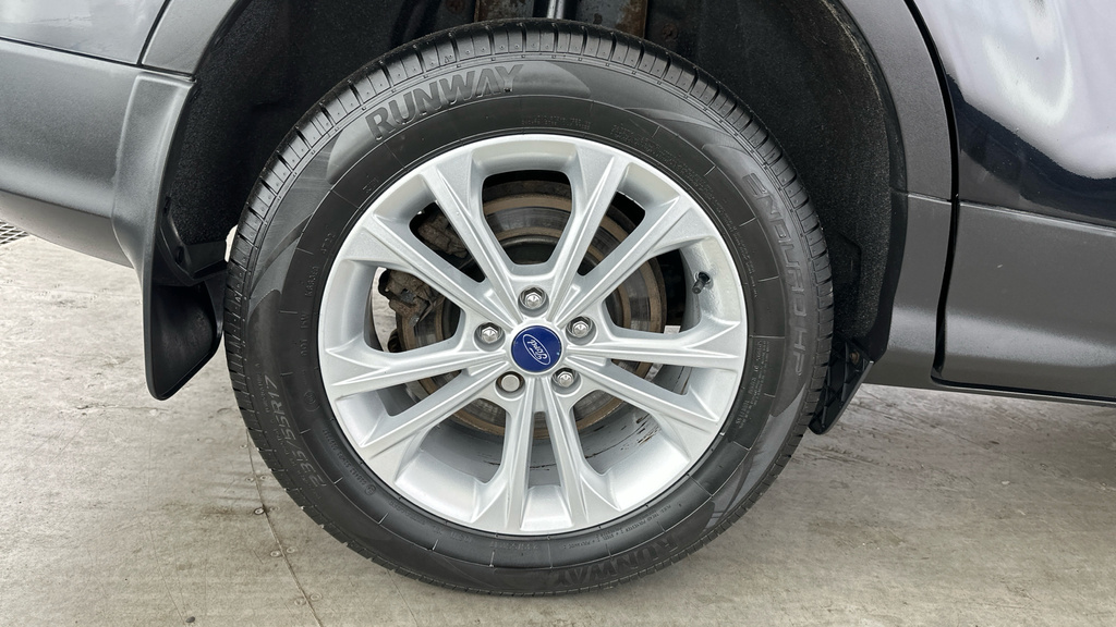 Ford Kuga 1.5 Tdci St-line 2Wd Grey #25
