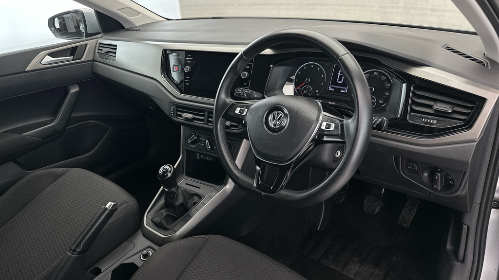 Volkswagen Polo Se Grey #9
