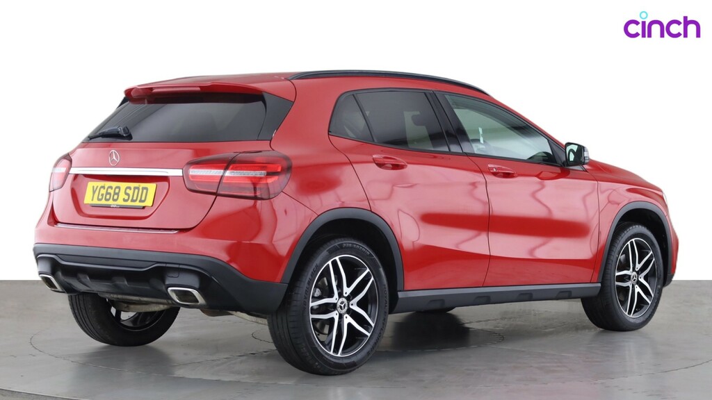 Mercedes-Benz GLA Class Gla 200 Sport Executive White #3