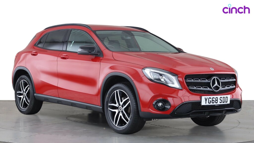 Mercedes-Benz GLA Class Gla 200 Sport Executive White #1