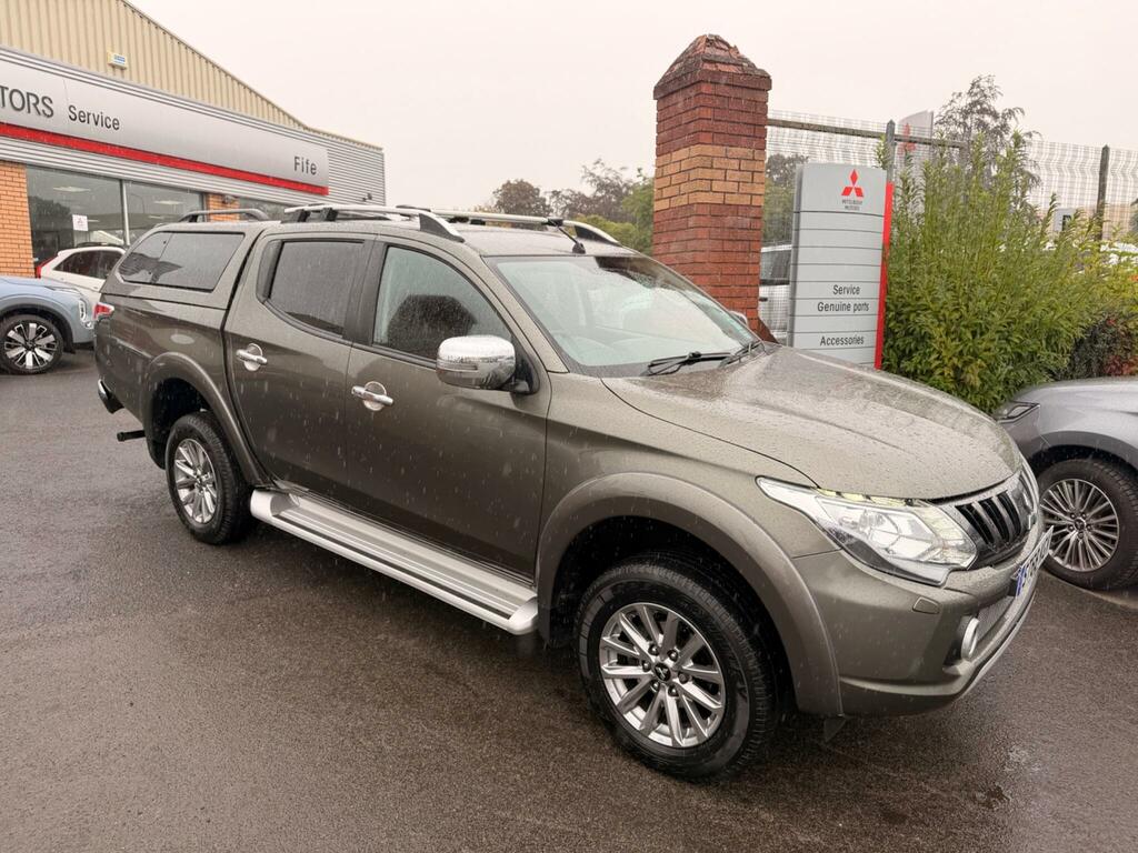 Mitsubishi L200 2.4 Di-d Dc Barbarian 4Wd Euro 6 Green