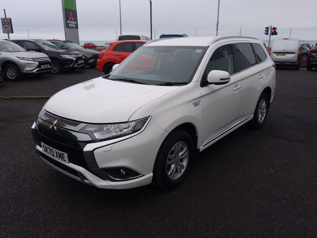 Mitsubishi Outlander 2.4H Twinmotor 13.8Kwh Verve Cvt 4Wd Euro 6 Ss White #2