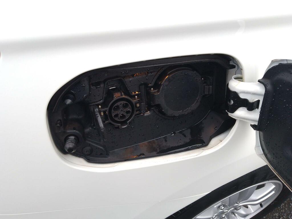 Mitsubishi Outlander 2.4H Twinmotor 13.8Kwh Verve Cvt 4Wd Euro 6 Ss White #4