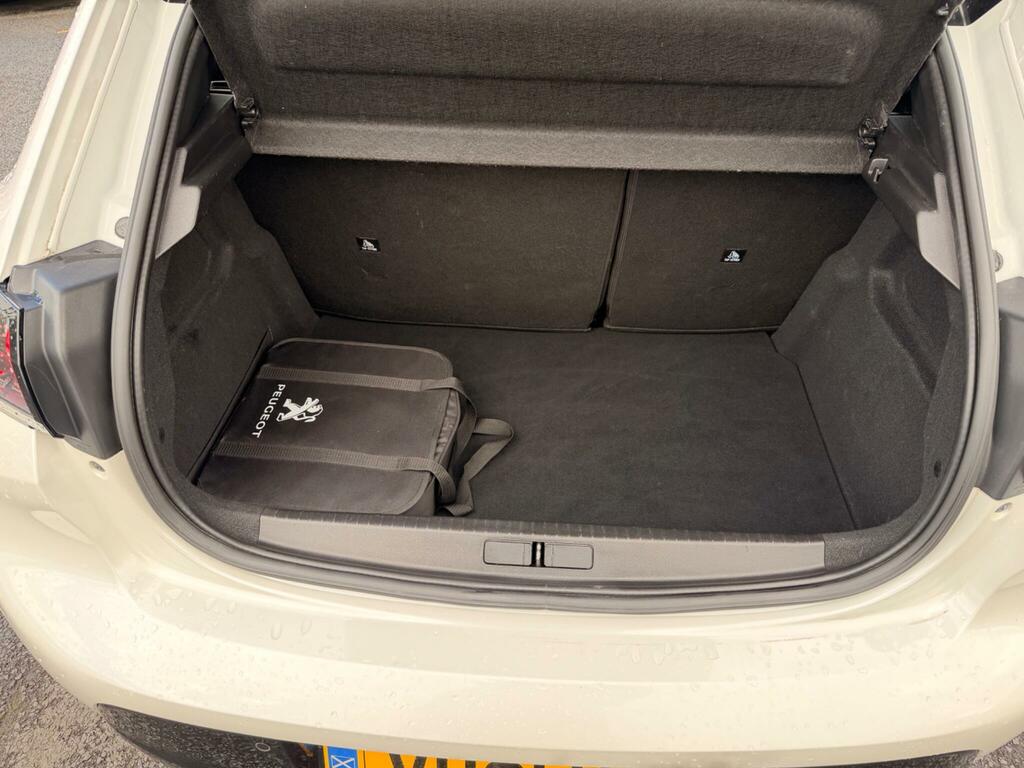 Peugeot e-208 208 Gt Premium Ev White #32