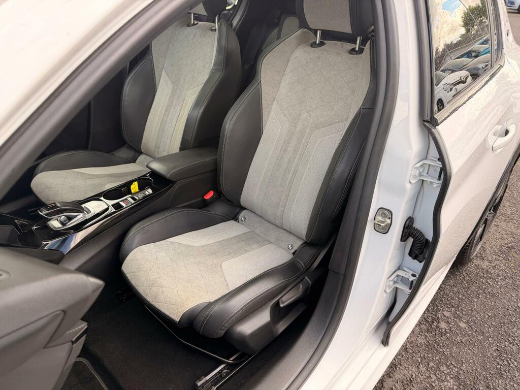 Peugeot e-208 208 Gt Premium Ev White #28