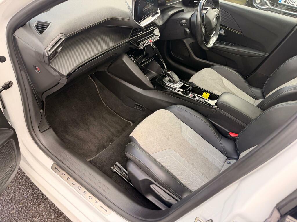 Peugeot e-208 50Kwh Gt Premium White #6