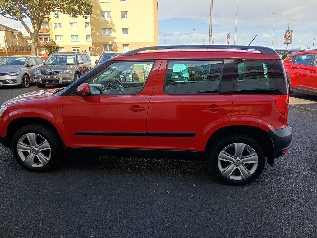 Skoda Yeti 1.2 Tsi Se Euro 5 Red #5