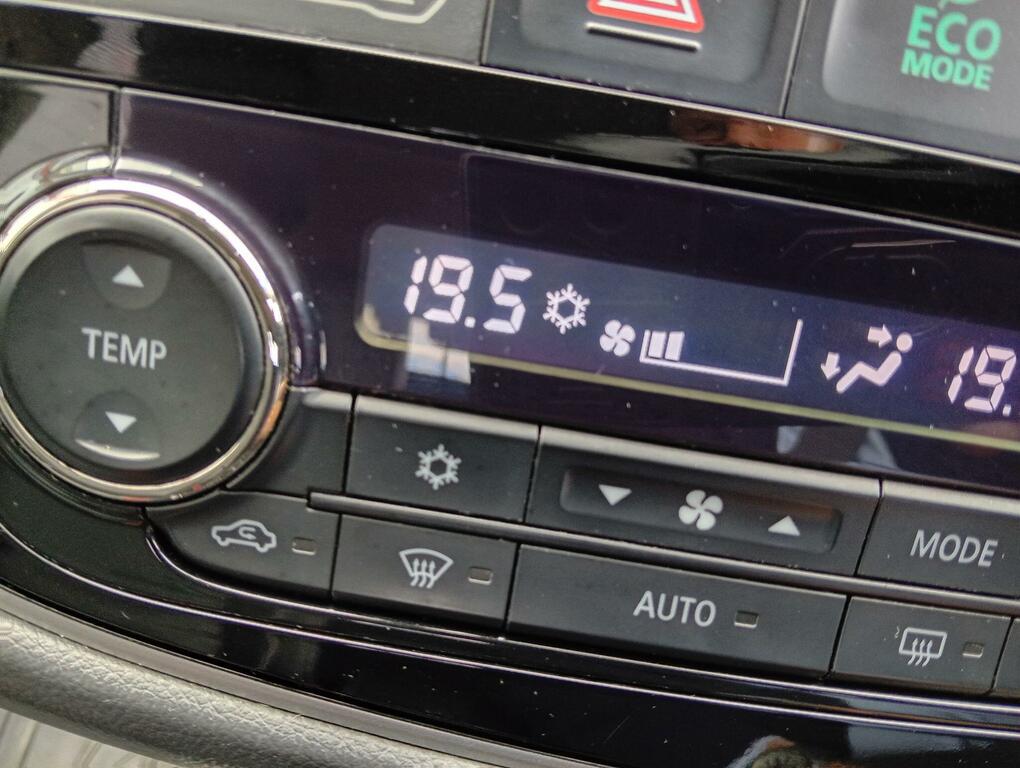 Mitsubishi Outlander 2.4 Phev Juro Black #34