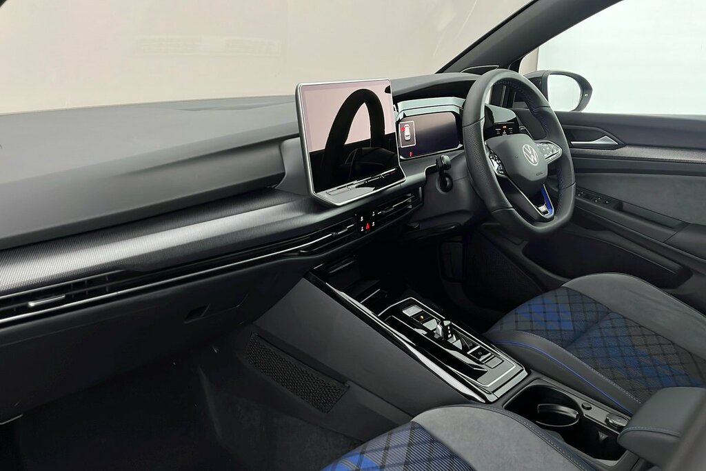 Volkswagen Golf Hatch R Black Edition 2.0 Tsi 4Motion 333Ps 7-Spee Black #2