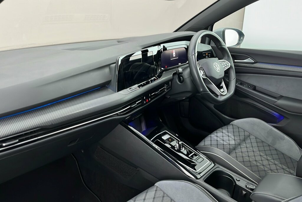 Volkswagen e-Golf 8 R-line 1.5 Etsi 150Ps 7-Speed Dsg Grey #2