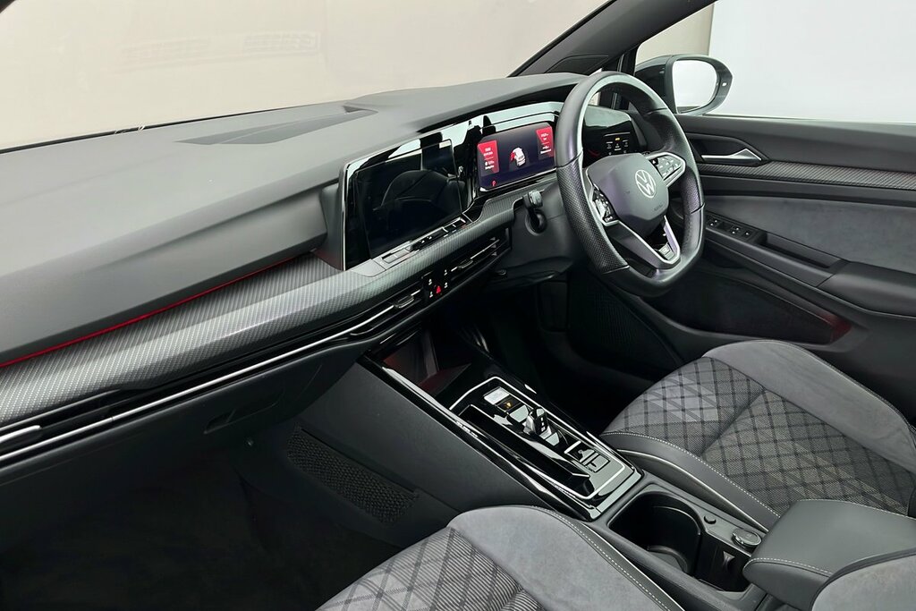 Volkswagen Golf 8 Black Edition 1.5 Etsi 150Ps 7-Speed Dsg Grey
