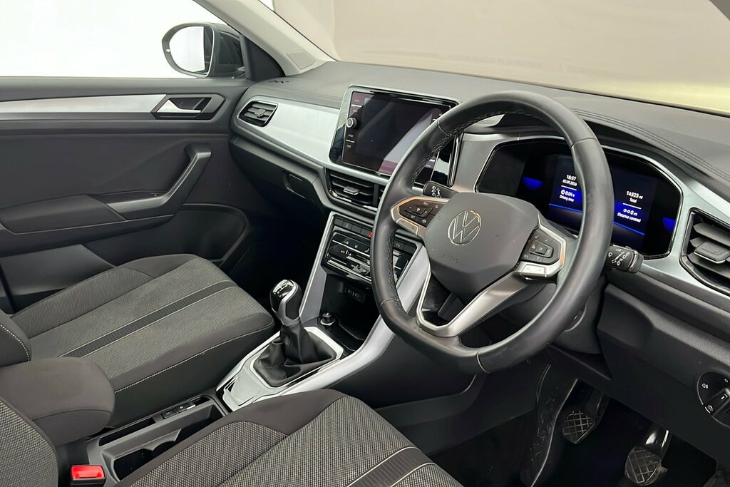 Volkswagen T-Roc Life 1.5 Tsi 150Ps 6-Speed Black #6
