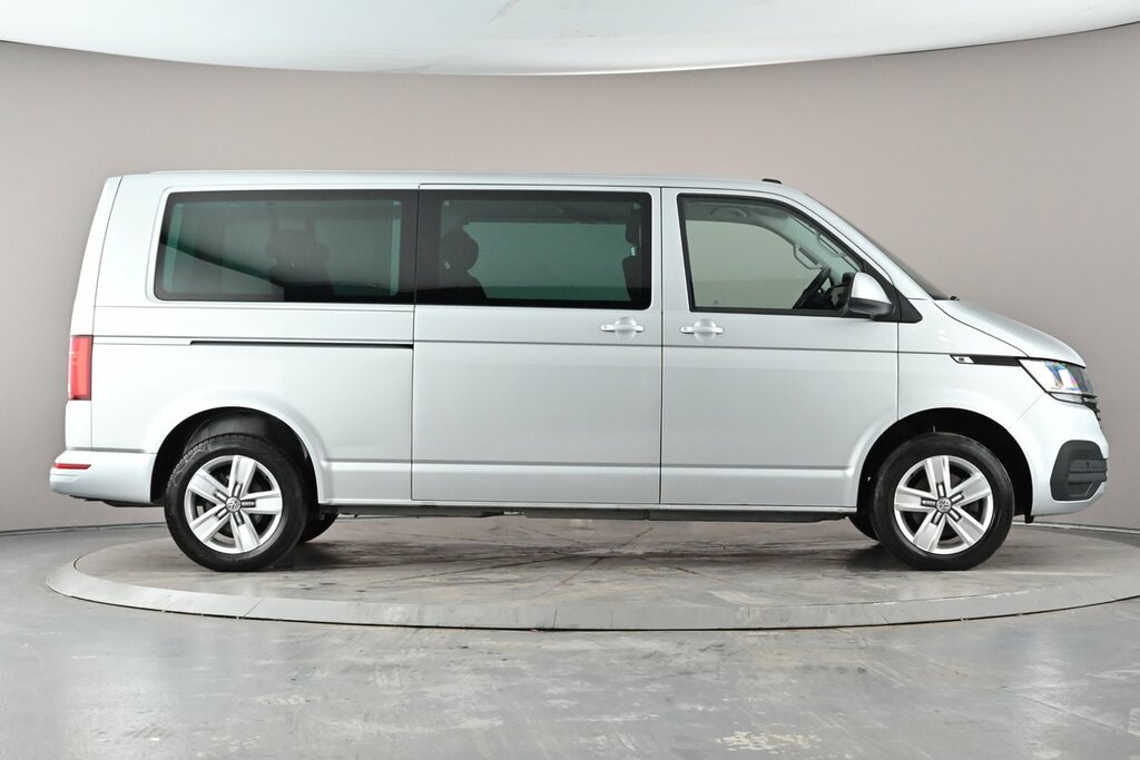 Volkswagen Transporter Shuttle Se Lwb 150 Ps 2.0 Tdi 7Sp Dsg Silver #3