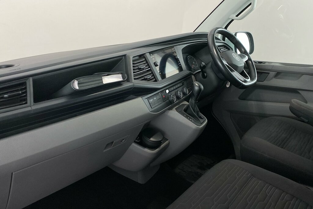 Volkswagen Transporter Shuttle Tdi Se Silver #22