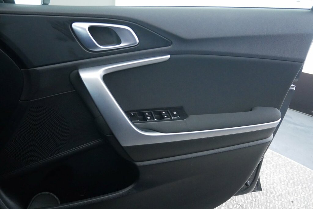 Kia Xceed Kia Xceed 2 Black #21