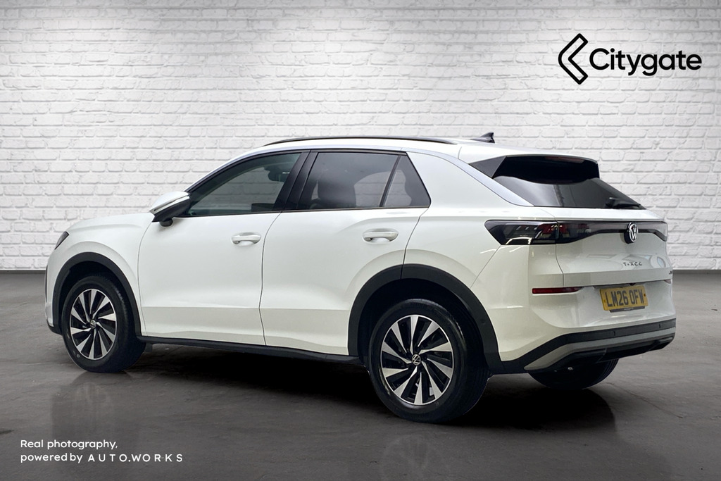 Volkswagen T-Roc Life 1.5 Etsi 150 Ps 7-Speed Dsg White #3