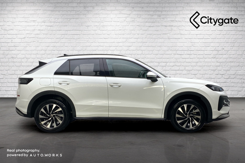 Volkswagen T-Roc Life 1.5 Etsi 150 Ps 7-Speed Dsg White #4