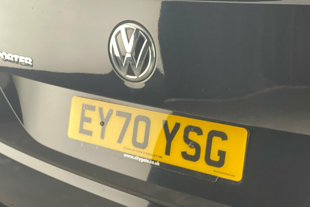Volkswagen Transporter Mpv Red #21