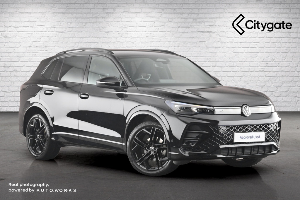 Volkswagen Tiguan R-line 1.5 Etsi 150Ps 7-Speed Dsg Black