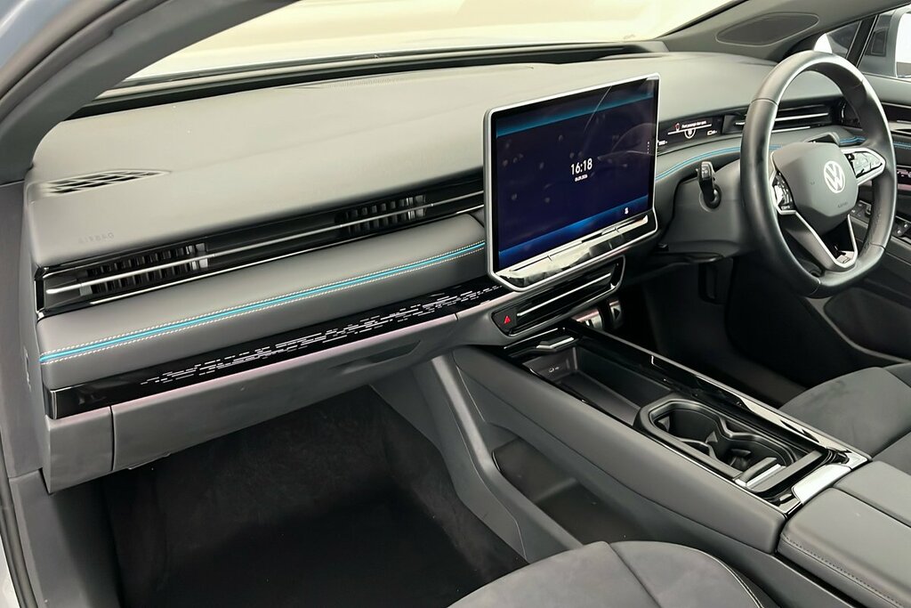 Volkswagen ID.7 Pro Launch Edition 77Kwh Pro 286Ps 1-Speed Silver #2