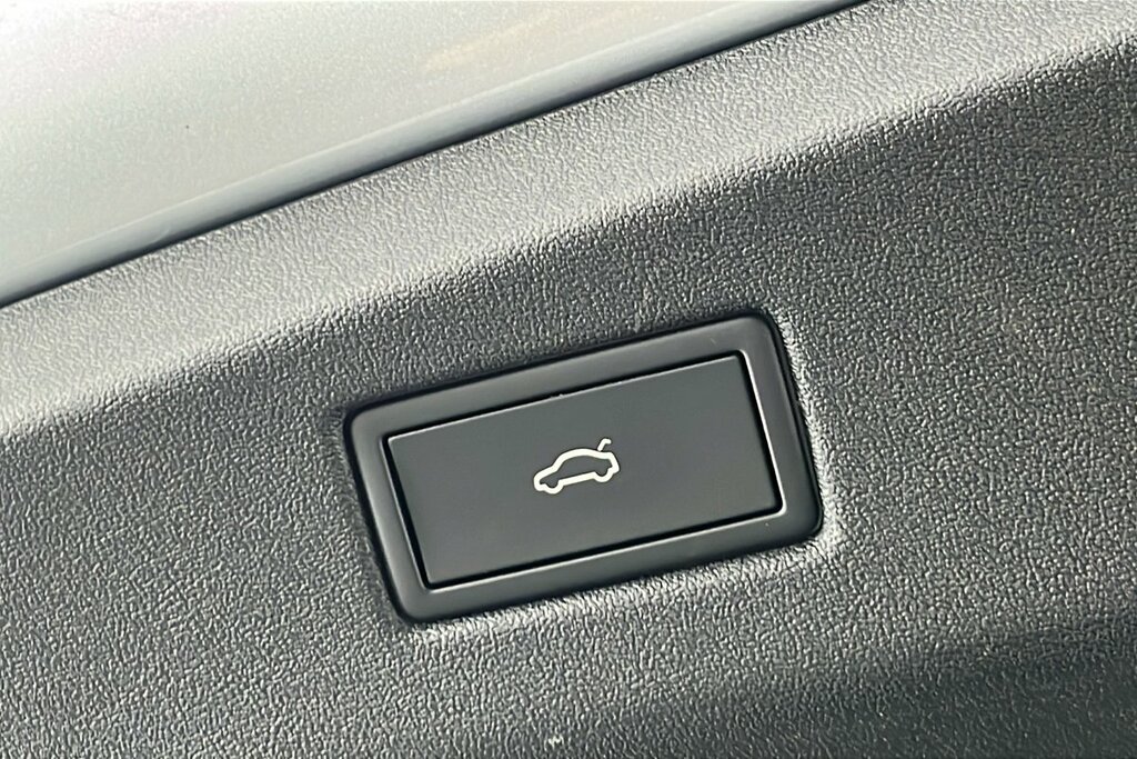Volkswagen ID.7 Match Silver #12