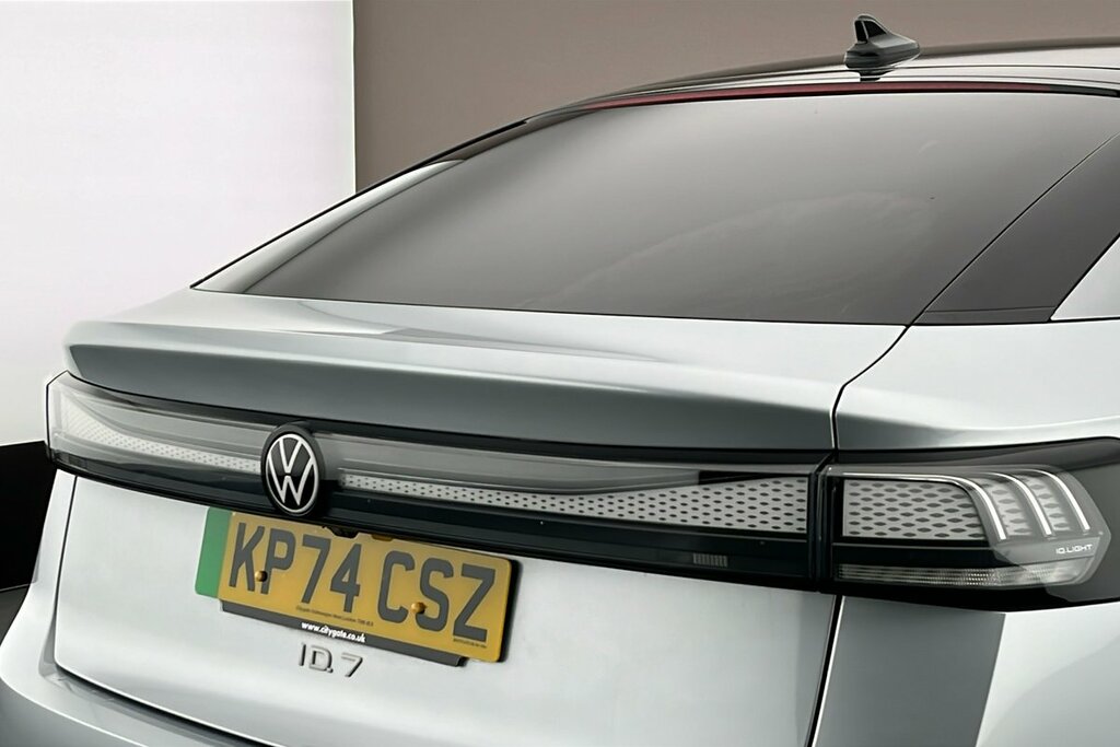 Volkswagen ID.7 Match Silver #34