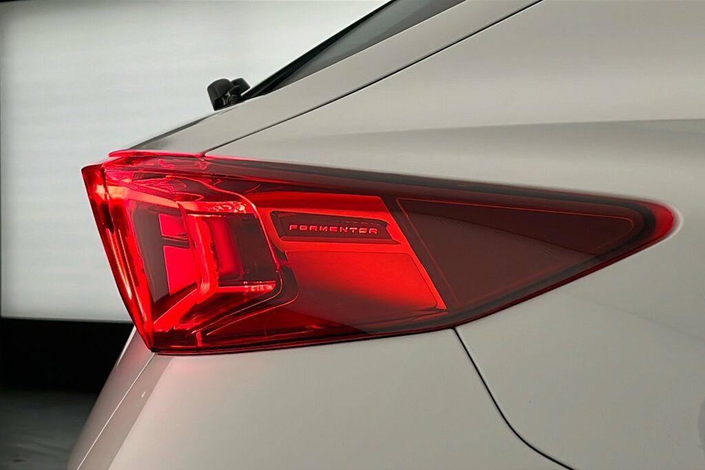 Cupra Formentor 1.5 Tsi 150 V2 Dsg White #25