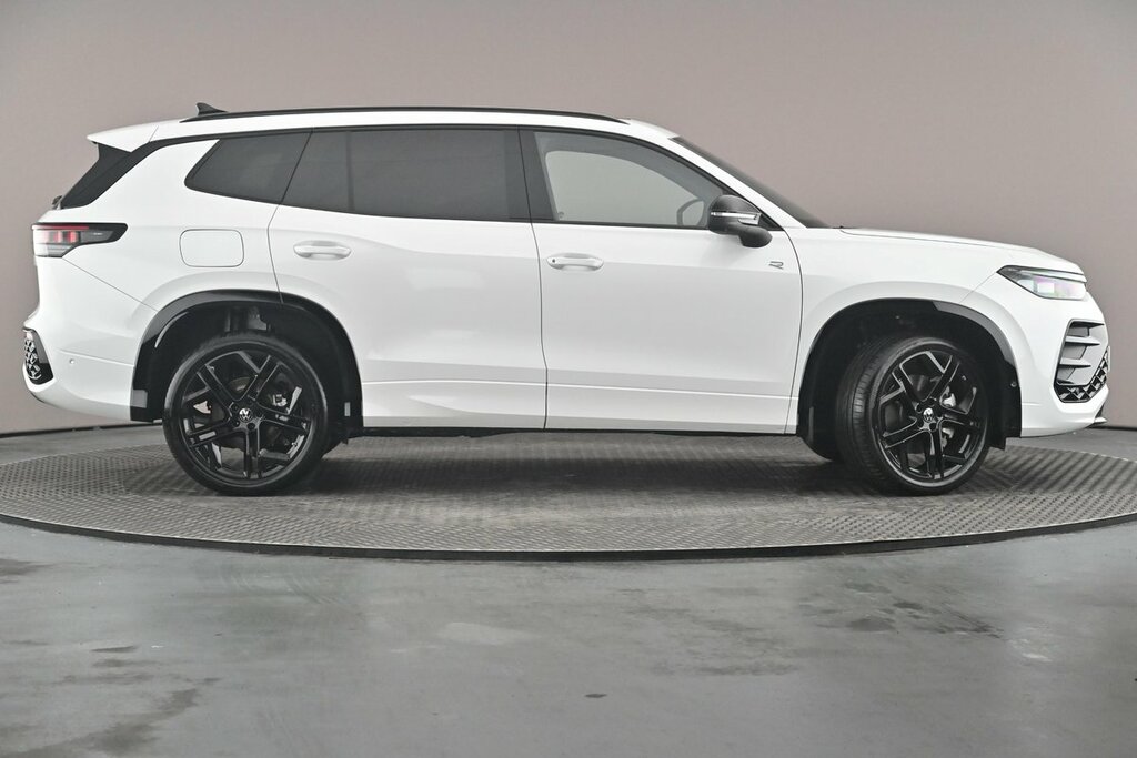 Volkswagen Tayron R-line Edition 1.5 Tsi Ehybrid 272 Ps 6-Speed Dsg White #4