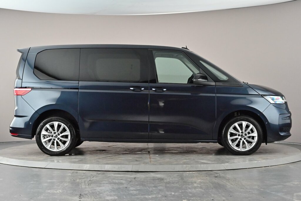 Volkswagen Multivan Life Standard 150 Ps 2.0 Tdi 7-Speed Dsg Blue #3