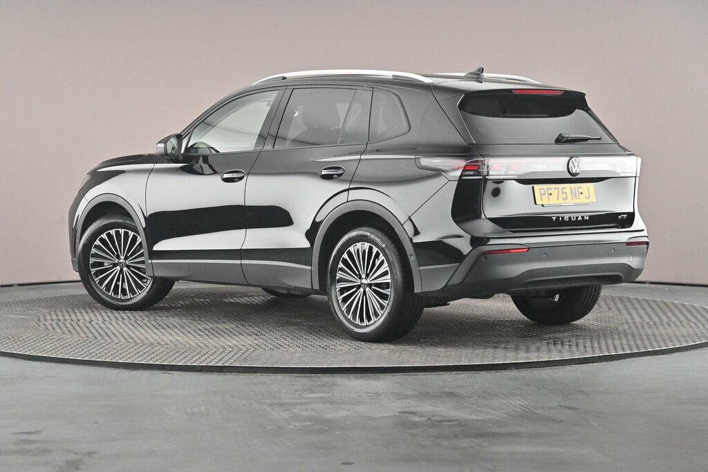 Volkswagen Tiguan Match 1.5 Etsi 150 Ps 7-Speed Dsg Black #3