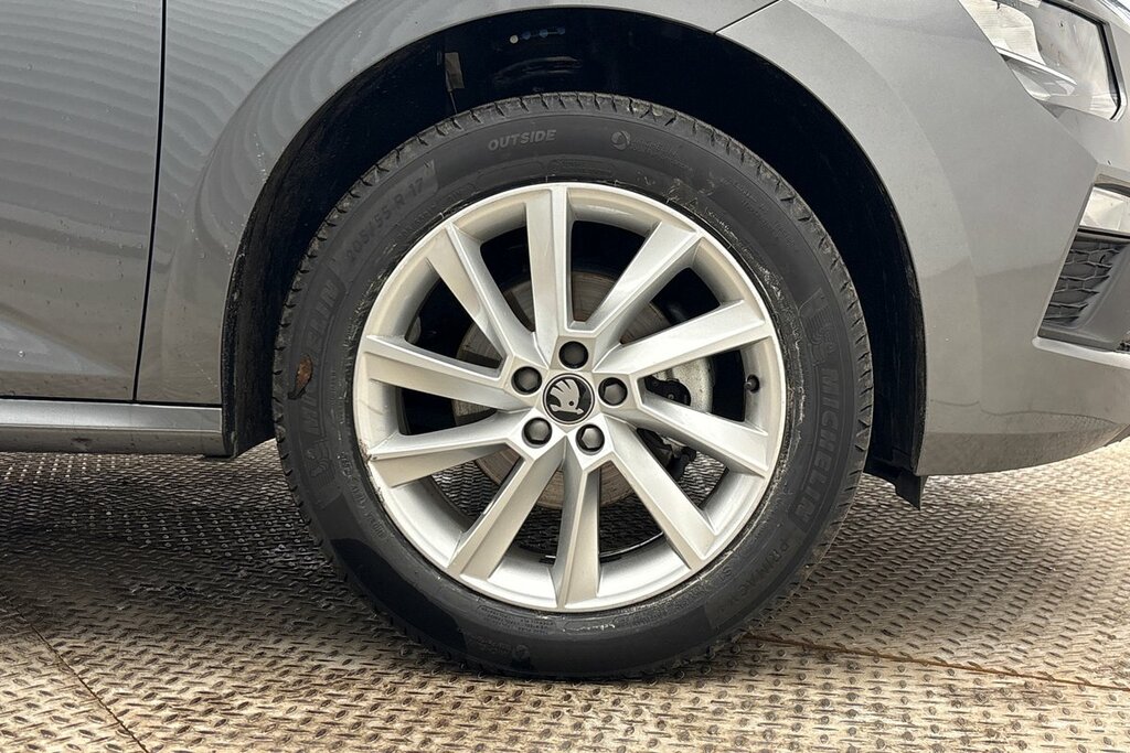 Skoda Kamiq Se Edition 1.0 Tsi 116 Ps Dsg Grey #5