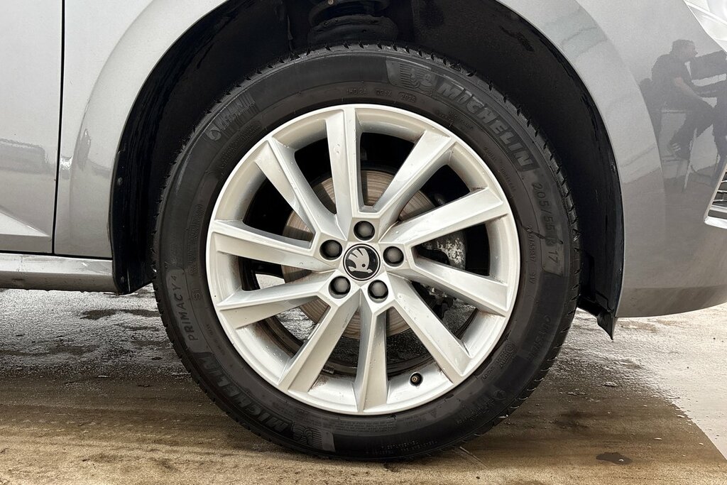 Skoda Kamiq Se Edition 1.0 Tsi 116 Ps Dsg Grey #5