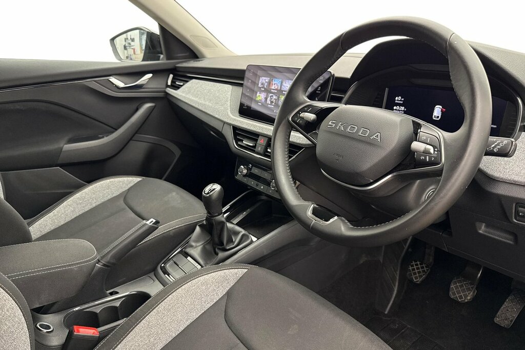 Skoda Scala Se Edition 1.0 Tsi 116 Ps 6G Man Black #6