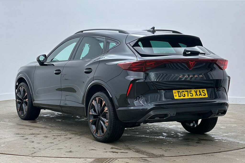 Cupra Formentor V3 1.5 Etsi 150 7-Speed Black #3
