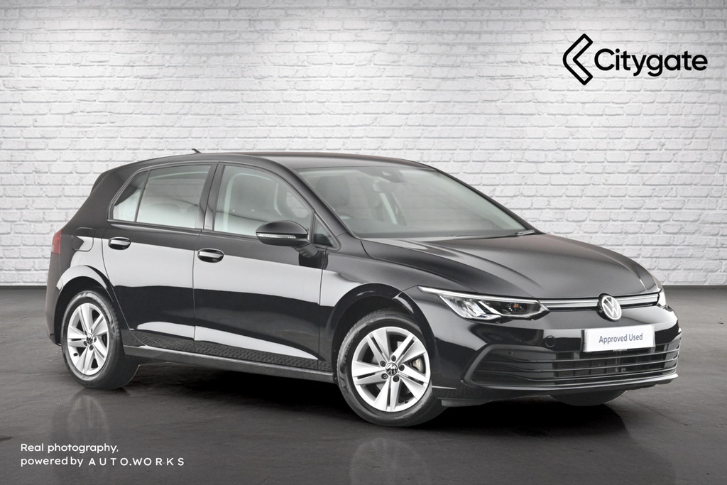 Volkswagen Golf 8 Life 1.5 Etsi 150Ps 7-Speed Dsg Black