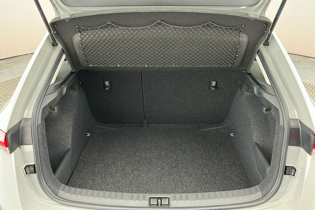 Skoda Scala 1.0 Tsi 116 Se Dsg Grey #11