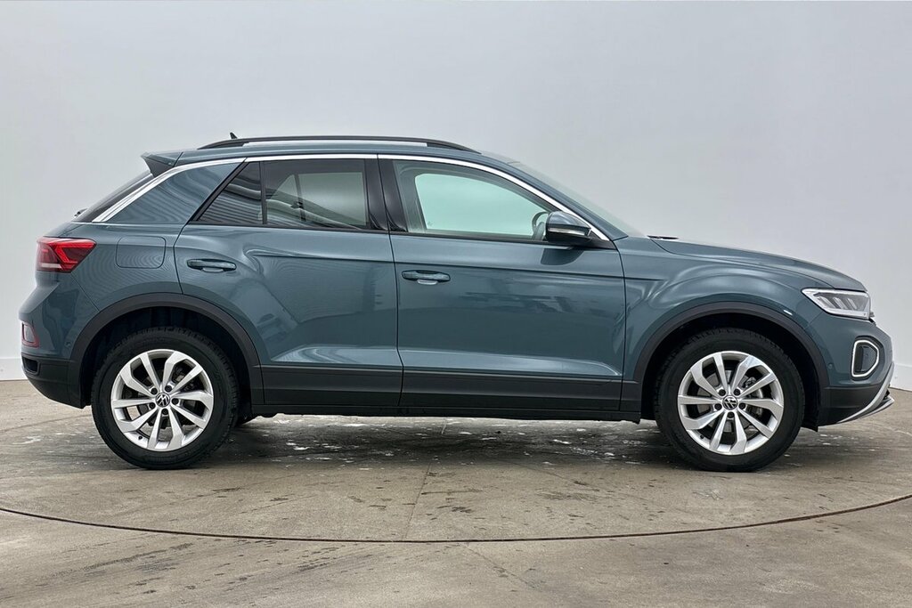 Volkswagen T-Roc Match 1.5 Tsi 150Ps 6-Speed Blue #4
