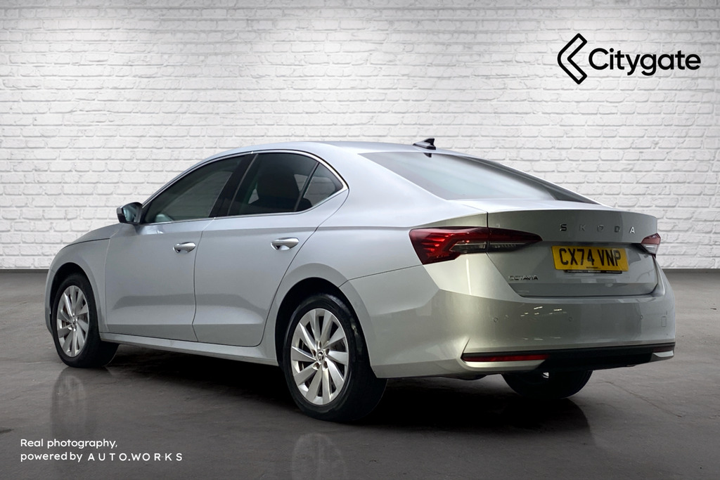 Skoda Octavia Hatch Se L 1.5 Tsi E-tec 150 Ps Dsg Silver #3