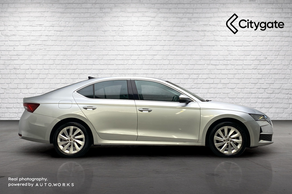 Skoda Octavia Hatch Se L 1.5 Tsi E-tec 150 Ps Dsg Silver #4